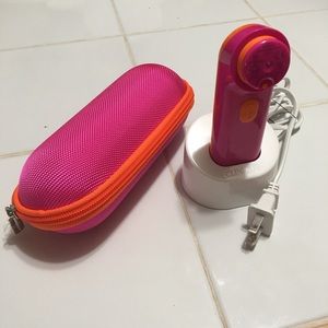 Clinique Sonic cleansing brush Limited Edition